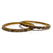 GOLDEN BLACK KARAY